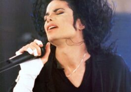 Micheal Jackson the top 10 Hottest Singers of all time