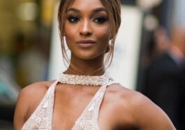 27 Absolutely Stunning Jourdan Dunn Half-Naked Pictures