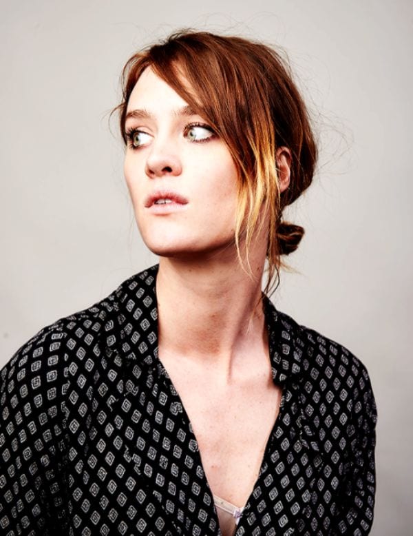 28 Hot Mackenzie Davis Pictures That Will Make Your Knees Weak-7