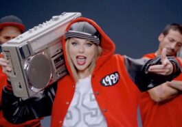 Taylor Swift Earned RIAA 10x Diamond Award for 'Shake it off'