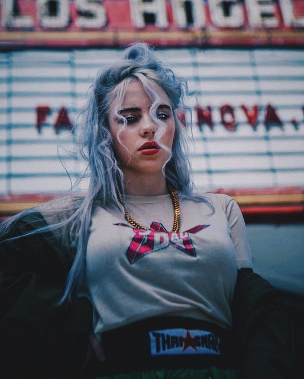 Billie Eilish Boobs Photos-2