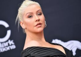 Christina Aguilera Is Down To Memory Lane, Makes Fans Nostalgic With Her Singing-1