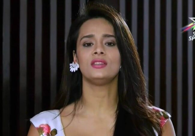 40 Hot Boobs and Half Nude Photos of Mayanti Langer