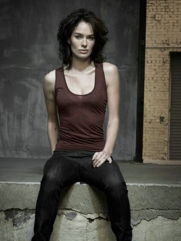 54 Hot Half-Nude Photos of Lena Headey Which Will Leave You Drooling