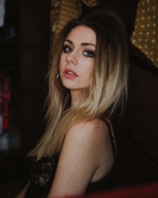 25 Hot Photos of Maddie Phillips Which Are Truly Jaw-Dropping - Music