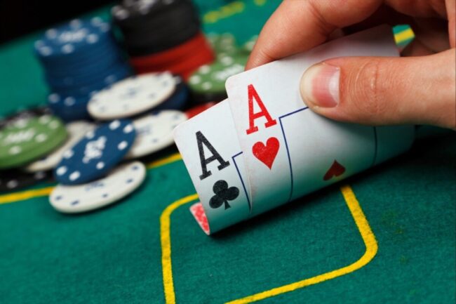 Poker Finance: Investment Strategies and Risk Management Lessons from The Card Table
