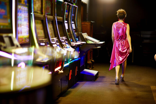 Discovering the Top Tracks in Gambling Venues