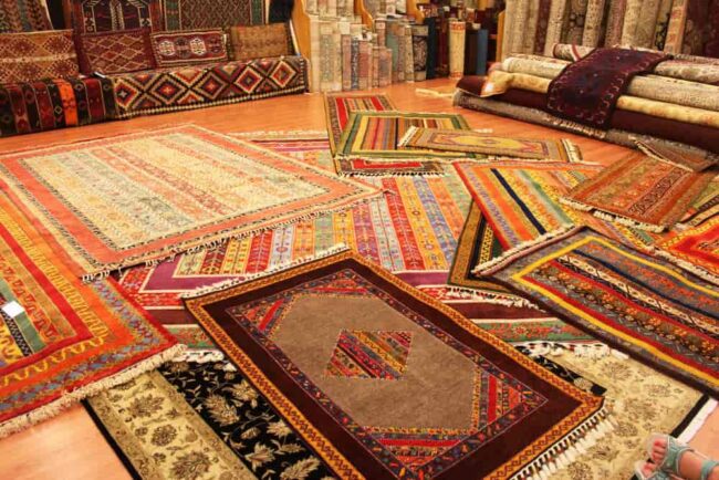 How to Choose the Right Silk Rug