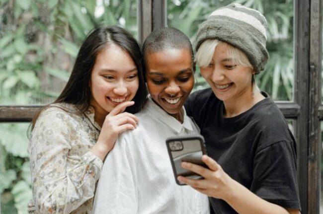 Exploring Bingo and Crash Games Online